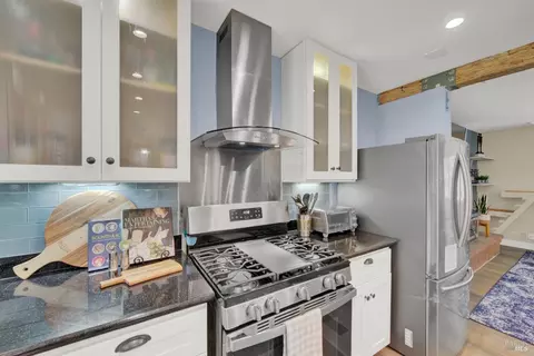 Kitchen - 276 Bowline Dr, Vacaville, CA 95687 photo 8 of 13