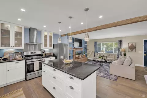Kitchen - 276 Bowline Dr, Vacaville, CA 95687 photo 11 of 13