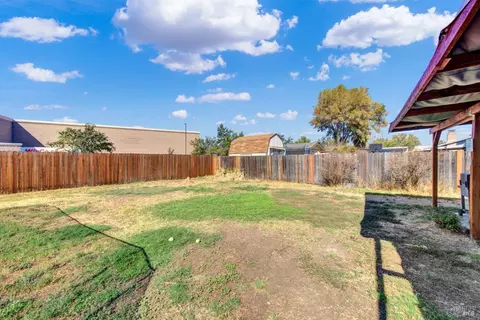 Exterior - 276 Bowline Dr, Vacaville, CA 95687 photo 10 of 12