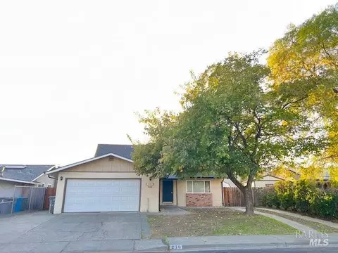 Exterior - 276 Bowline Dr, Vacaville, CA 95687 photo 2 of 12