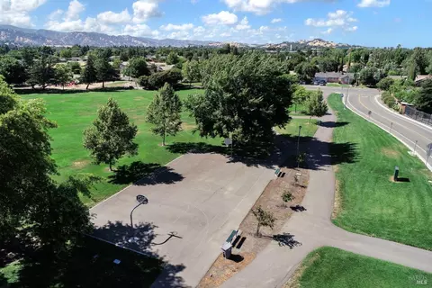 View/Area - 276 Bowline Dr, Vacaville, CA 95687 photo 7 of 7