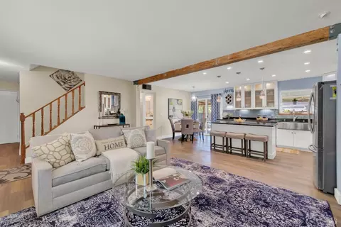 Living - 276 Bowline Dr, Vacaville, CA 95687 photo 5 of 5