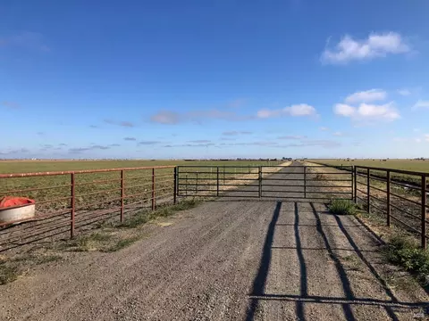 0 Swan Rd, Dixon, CA 95620