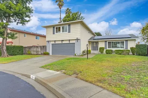 Exterior - 150 Wayne Ct, Vacaville, CA 95687 photo 4 of 21