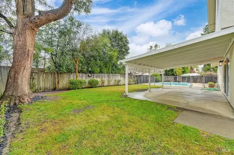 Exterior - 150 Wayne Ct, Vacaville, CA 95687 photo 8 of 21