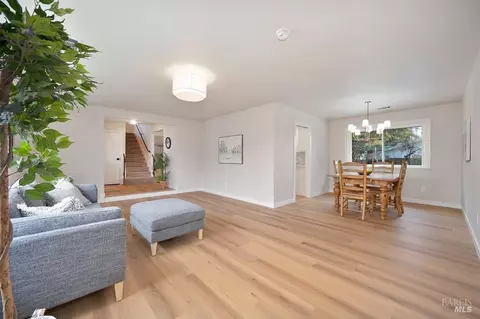 Living - 150 Wayne Ct, Vacaville, CA 95687 photo 5 of 14