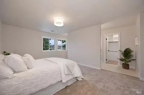 Bedroom - 150 Wayne Ct, Vacaville, CA 95687 photo 13 of 15