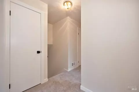 Entry Way - 150 Wayne Ct, Vacaville, CA 95687 photo 5 of 10