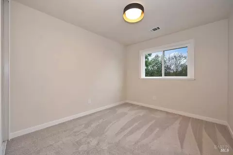 Bedroom - 150 Wayne Ct, Vacaville, CA 95687 photo 1 of 15