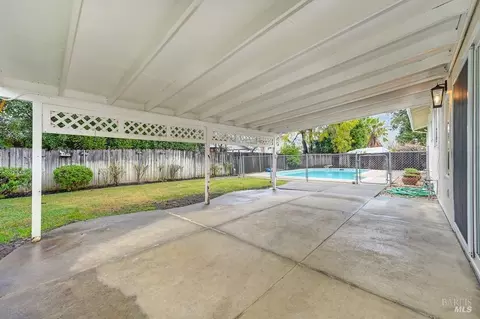 Exterior - 150 Wayne Ct, Vacaville, CA 95687 photo 7 of 21