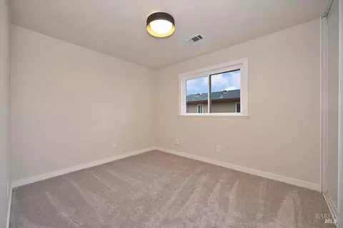 Bedroom - 150 Wayne Ct, Vacaville, CA 95687 photo 8 of 15