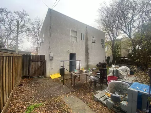 415 Wallace Ave, Vallejo, CA 94590 photo 4