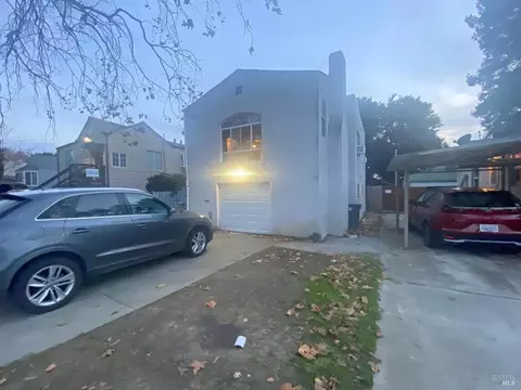 415 Wallace Ave, Vallejo, CA 94590 photo 2