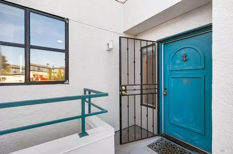126 Nantucket Ln, Vallejo, CA 94590 photo 4