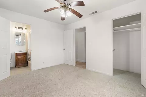 221 Circle Dr, Vacaville, CA 95688 photo 11