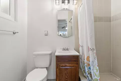 221 Circle Dr, Vacaville, CA 95688 photo 12