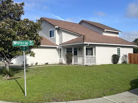 Exterior - 2770 Bay Tree Dr, Fairfield, CA 94533 photo 2 of 5