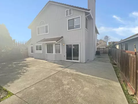 Exterior - 2770 Bay Tree Dr, Fairfield, CA 94533 photo 4 of 5