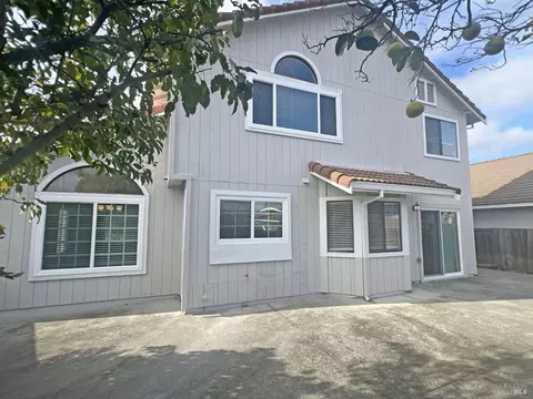 Exterior - 2770 Bay Tree Dr, Fairfield, CA 94533 photo 3 of 5