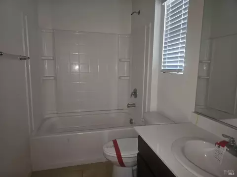 1085 Davidson Ct, Dixon, CA 95620 photo 11