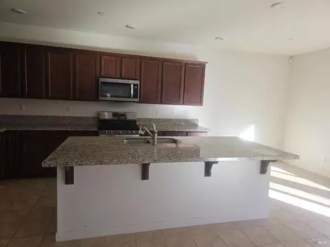 1085 Davidson Ct, Dixon, CA 95620 photo 7