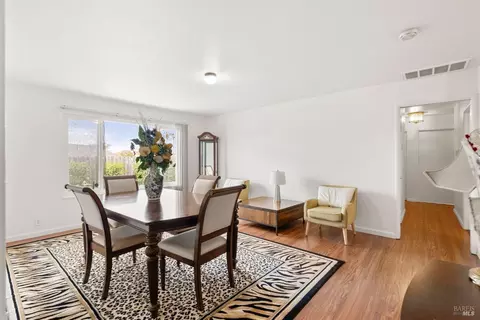 833 Tobin Dr, Vallejo, CA 94589 photo 5