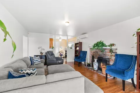 833 Tobin Dr, Vallejo, CA 94589 photo 3