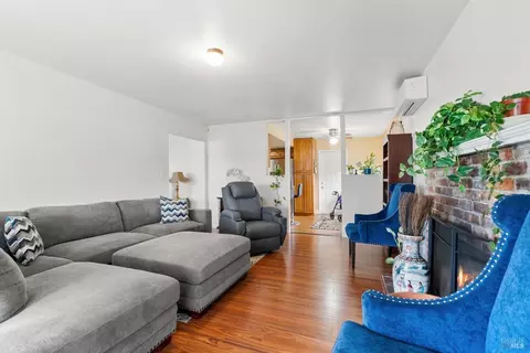833 Tobin Dr, Vallejo, CA 94589 photo 4