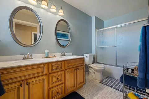 Bath - 436 Temple Way, Vallejo, CA 94591 photo 2 of 6