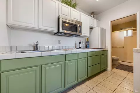 Kitchen - 436 Temple Way, Vallejo, CA 94591 photo 5 of 5