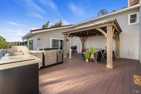 Exterior - 436 Temple Way, Vallejo, CA 94591 photo 7 of 14