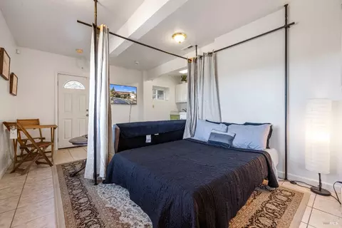 Bedroom - 436 Temple Way, Vallejo, CA 94591 photo 7 of 8