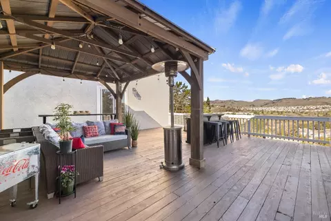 Exterior - 436 Temple Way, Vallejo, CA 94591 photo 5 of 14