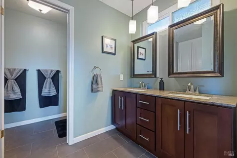 Bath - 436 Temple Way, Vallejo, CA 94591 photo 3 of 6