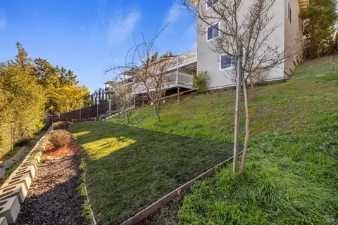 Exterior - 436 Temple Way, Vallejo, CA 94591 photo 13 of 14
