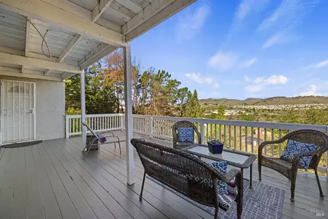 Exterior - 436 Temple Way, Vallejo, CA 94591 photo 11 of 14