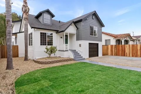 511 Wolfe St, Vallejo, CA 94590 photo 2