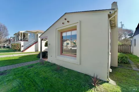 1457 Ohio St, Vallejo, CA 94590 photo 2
