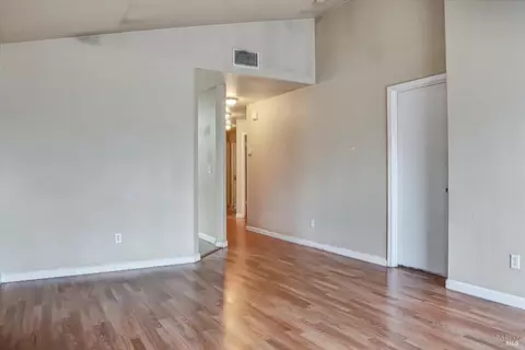 342 Zachary Dr, Vacaville, CA 95687 photo 17