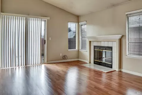 342 Zachary Dr, Vacaville, CA 95687 photo 10