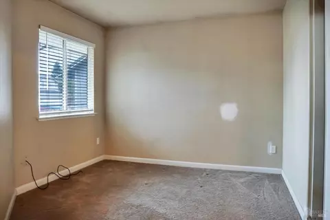 342 Zachary Dr, Vacaville, CA 95687 photo 5