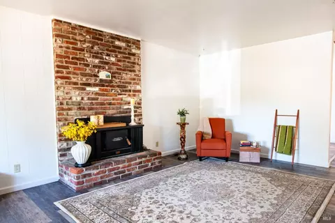 108 Curtis Dr, Vallejo, CA 94591 photo 2