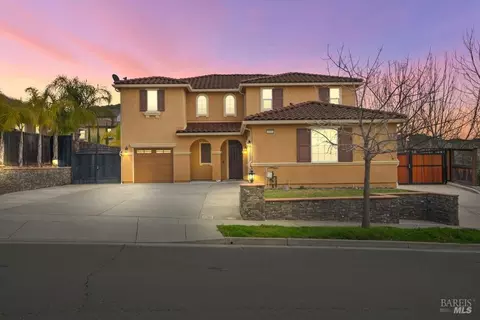 Exterior - 1456 Couples Cir, Fairfield, CA 94533 photo 2 of 16