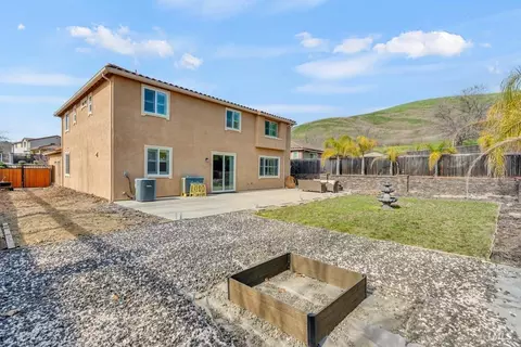 Exterior - 1456 Couples Cir, Fairfield, CA 94533 photo 8 of 16