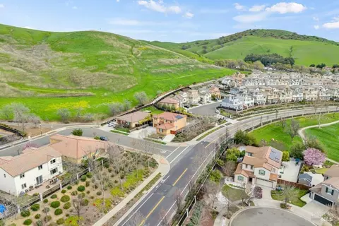 View/Area - 1456 Couples Cir, Fairfield, CA 94533 photo 5 of 5