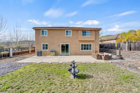 Exterior - 1456 Couples Cir, Fairfield, CA 94533 photo 9 of 16