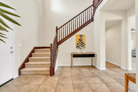 Entry Way - 1456 Couples Cir, Fairfield, CA 94533 photo 5 of 7