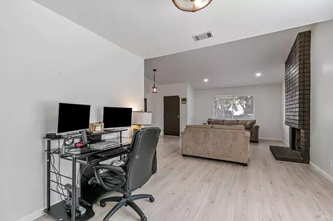 136 Evelyn Cir, Vallejo, CA 94589 photo 9