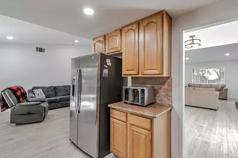 136 Evelyn Cir, Vallejo, CA 94589 photo 16