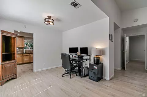 136 Evelyn Cir, Vallejo, CA 94589 photo 8